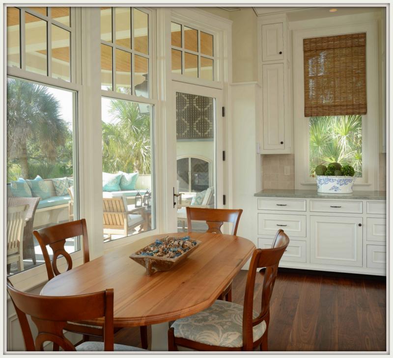 breakfast area