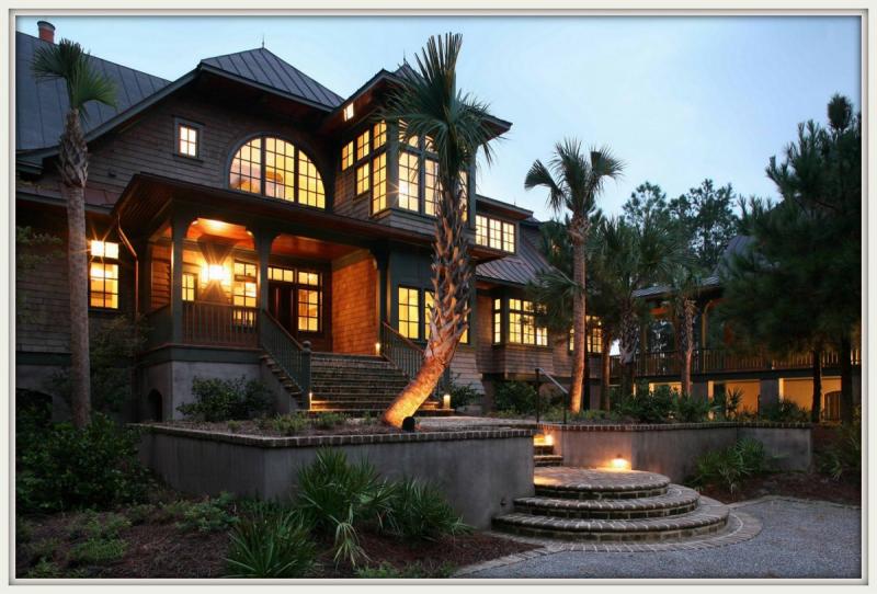 Hutchins exterior